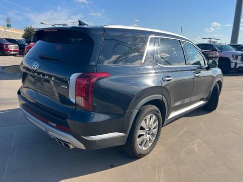 Used 2024 Hyundai Palisade SEL AWD/4WD image 3