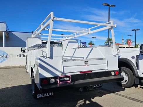 New 2025 Ford F450 XL w/ XL Chrome Package image 7