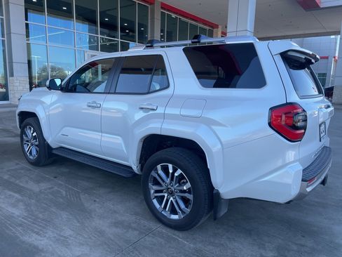 Used 2025 Toyota 4Runner Limited image 12