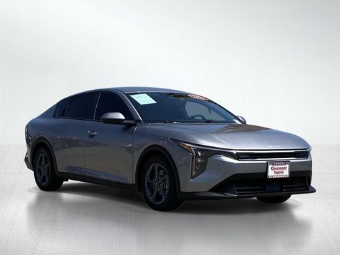 Used 2025 Kia K4 FWD image 12