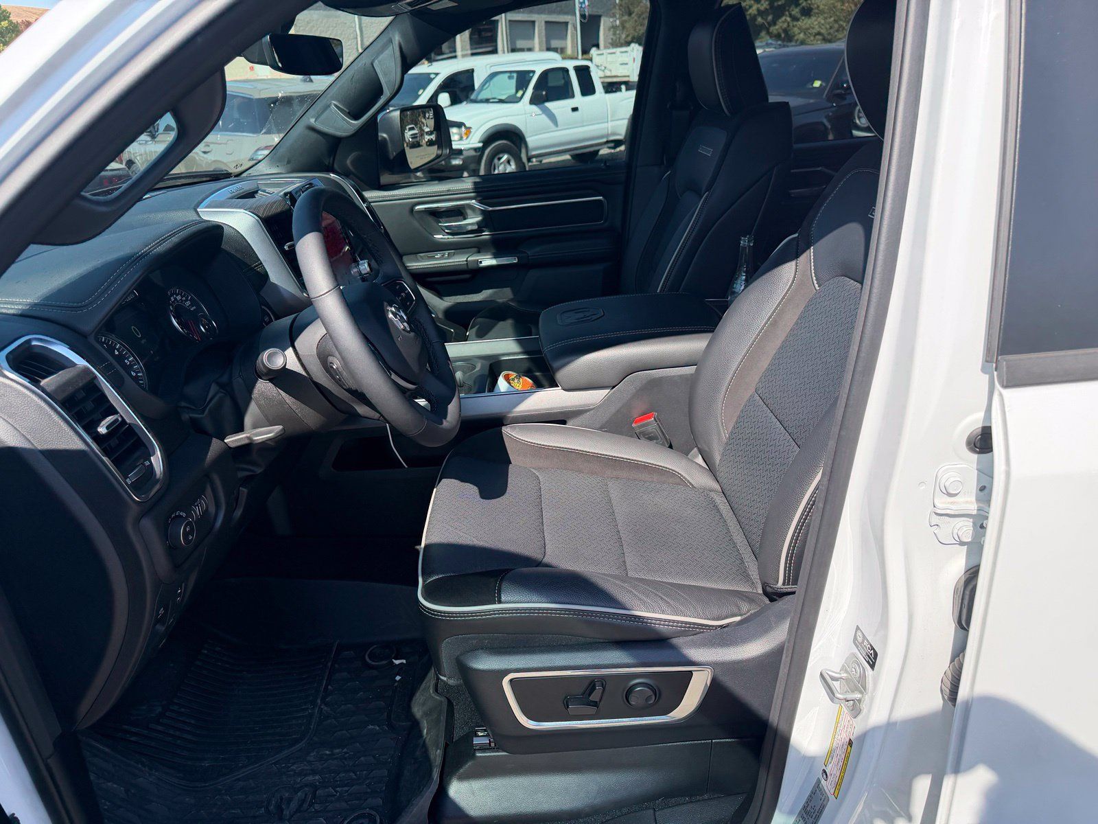 Used 2025 RAM 1500 Laramie w/ Bed Utility Group AWD/4WD image 10