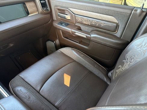 Used 2025 RAM 3500 Longhorn image 14