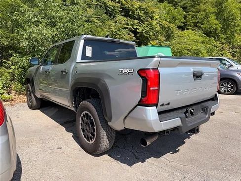 Used 2024 Toyota Tacoma TRD Off-Road AWD/4WD image 1