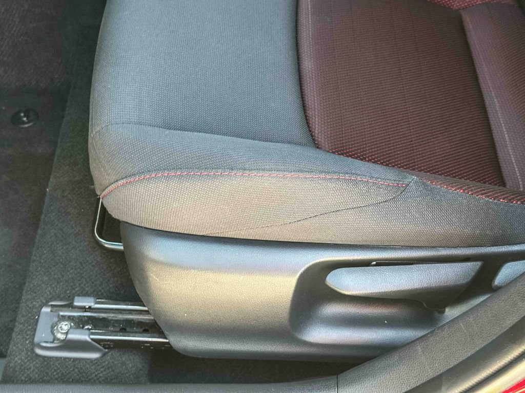 Used 2025 Toyota Corolla SE FWD image 15