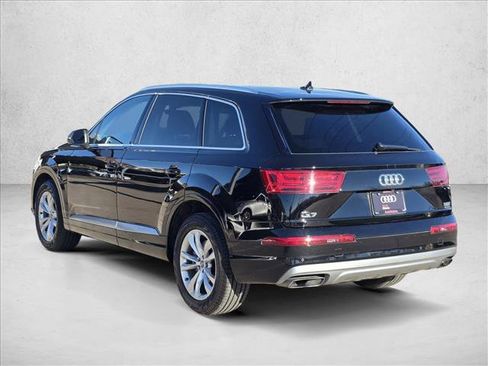 Used 2017 Audi Q7 3.0T Premium image 7