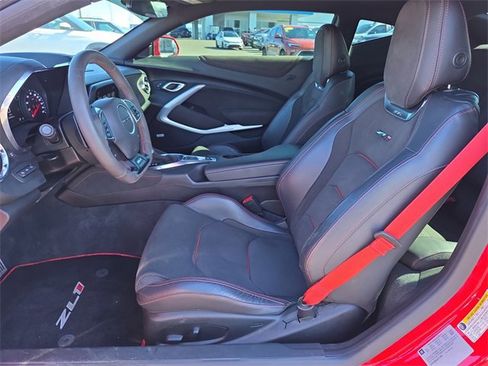 Used 2018 Chevrolet Camaro ZL1 image 12