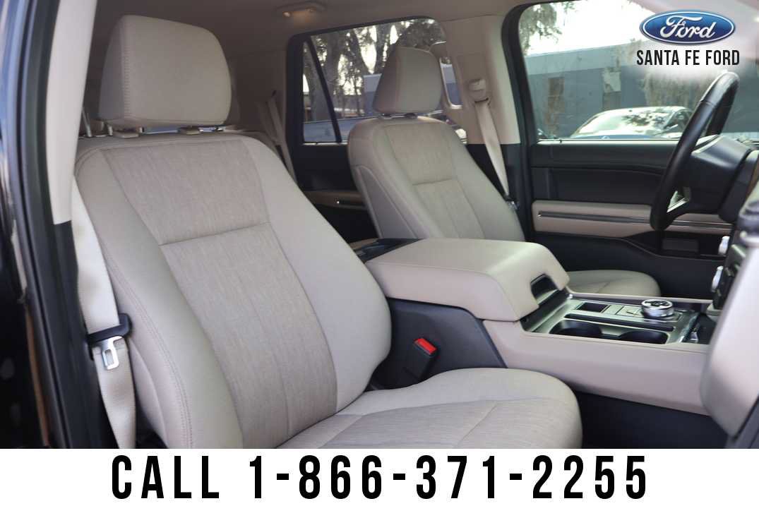 Used 2024 Ford Expedition XLT RWD image 30