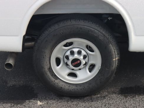 New 2025 GMC Savana 2500 w/ Driver Convenience Package image 13