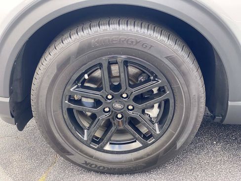 Used 2026 Ford Explorer Active RWD image 14