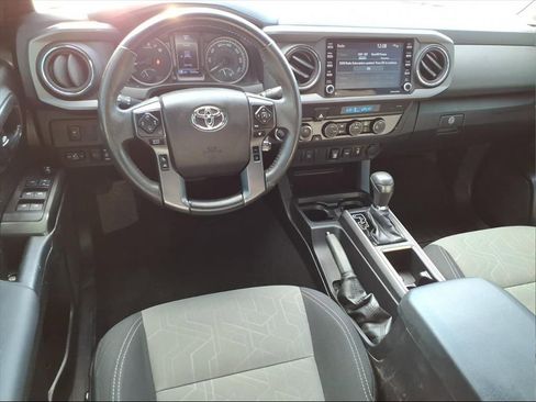 Used 2021 Toyota Tacoma TRD Off-Road image 13