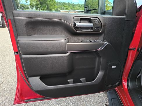 Used 2022 GMC Sierra 2500 AT4 w/ AT4 Premium Plus Package AWD/4WD image 10