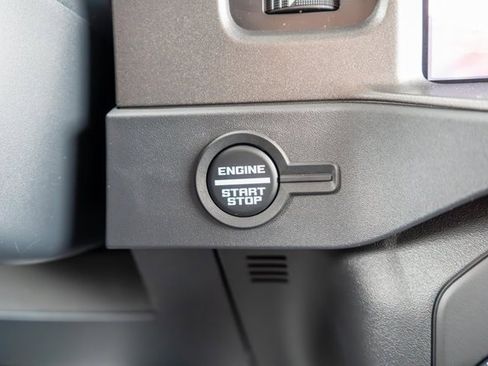 New 2025 Ford Bronco Badlands w/ Sasquatch Package image 18