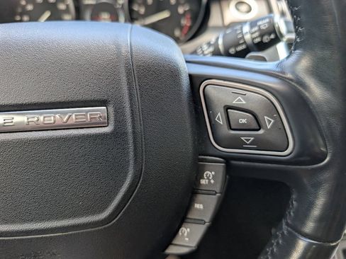 Used 2018 Land Rover Range Rover Evoque SE AWD/4WD image 28