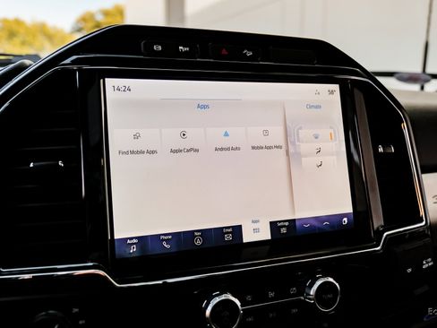 Used 2022 Ford F250 Lariat w/ Black Appearance Package image 63