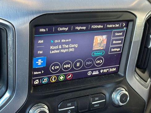 Used 2020 GMC Sierra 1500 SLE w/ SLE Value Package image 17