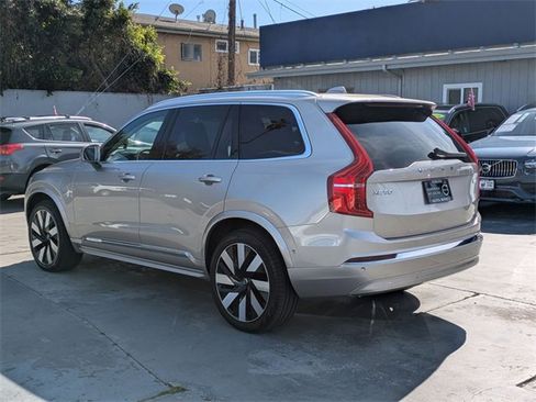 Used 2023 Volvo XC90 T8 Ultimate w/ Protection Package image 5