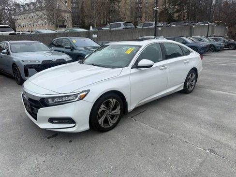 Used 2018 Honda Accord EX image 1