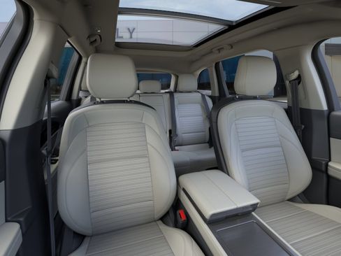 New 2026 Lincoln Nautilus Reserve image 10