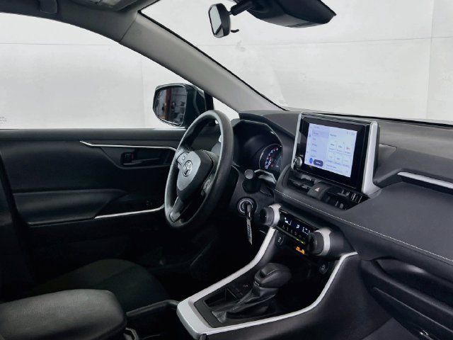 Used 2024 Toyota RAV4 LE FWD image 21