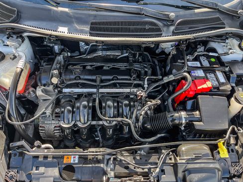 Used 2017 Ford Fiesta SE image 25