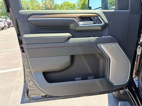 Used 2025 Chevrolet Silverado 3500 High Country w/ High Country Premium Package AWD/4WD image 10