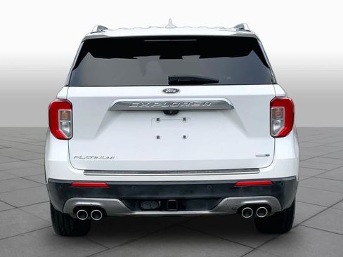 Used 2020 Ford Explorer Platinum w/ Premium Technology Package AWD/4WD image 5