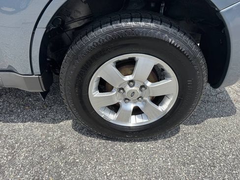 Used 2010 Ford Escape Limited AWD/4WD image 7