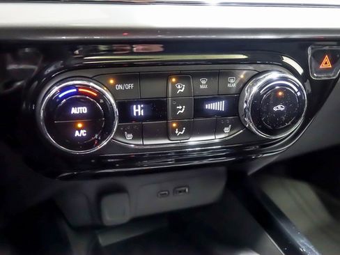 New 2026 Chevrolet Trax LT image 18