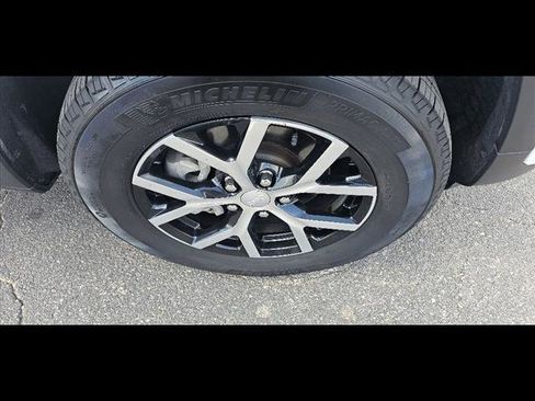 Used 2024 Jeep Grand Cherokee Limited image 9