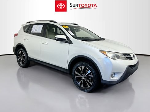 Used 2015 Toyota RAV4 Limited FWD image 1