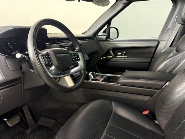 Certified 2023 Land Rover Range Rover SV AWD/4WD image 16