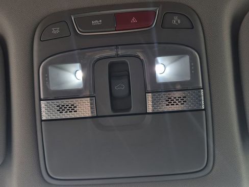 Certified 2025 Kia Telluride S image 27