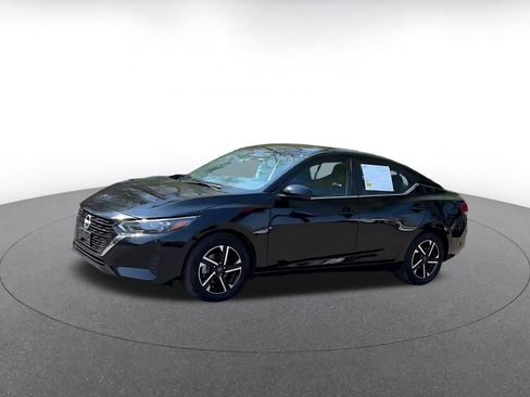 Used 2025 Nissan Sentra SV FWD image 8