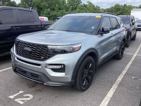 Used 2023 Ford Explorer ST w/ Equipment Group 401A AWD/4WD image 2