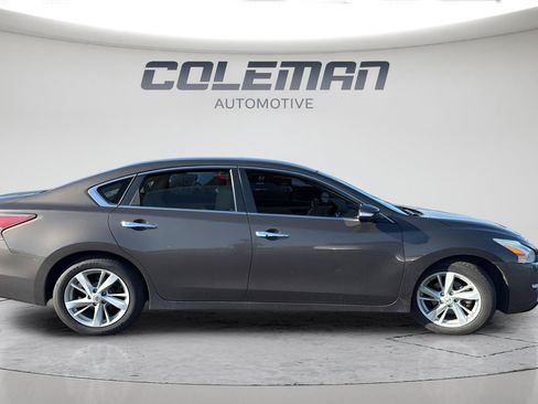 Used 2015 Nissan Altima 2.5 SL FWD image 6