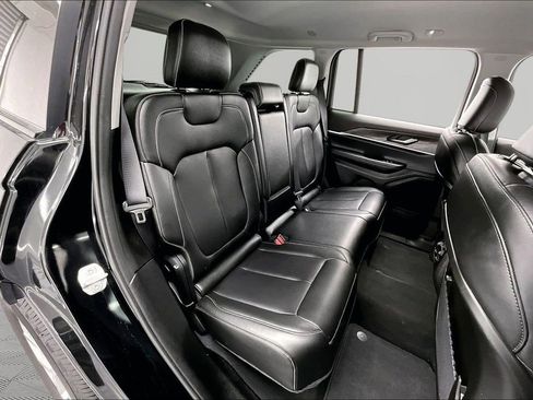 Used 2023 Jeep Grand Cherokee Limited w/ Trailer Tow Prep Group (B) AWD/4WD image 27