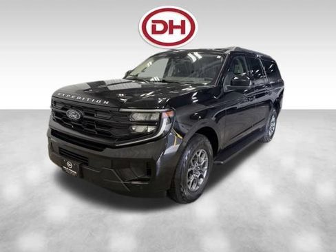 Used 2025 Ford Expedition Max Active AWD/4WD image 10
