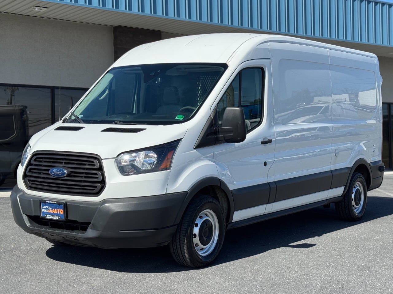 Used 2018 Ford Transit 350 148 Medium Roof RWD image 2