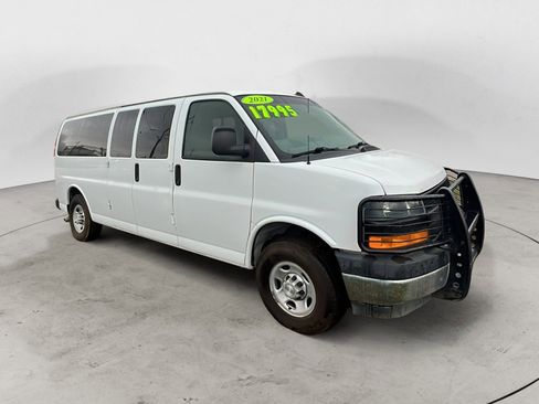 Used 2021 Chevrolet Express 3500 LS image 8