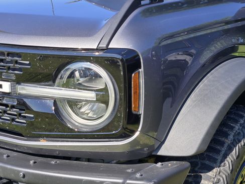 Used 2021 Ford Bronco Wildtrak AWD/4WD image 7