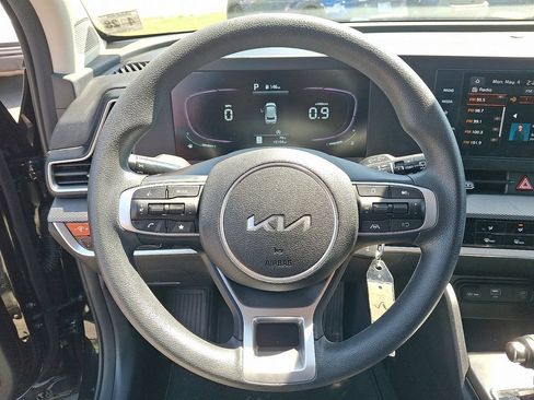 Used 2023 Kia Sportage LX AWD/4WD image 19