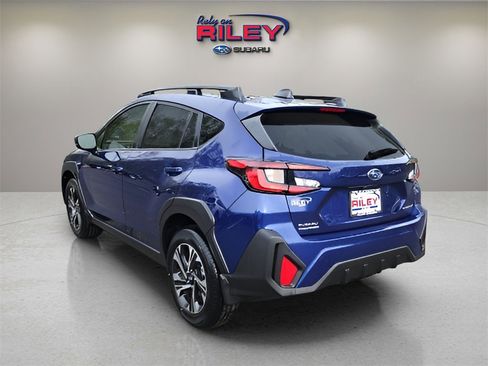 Certified 2025 Subaru Crosstrek 2.0i Premium image 3