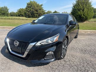 Used 2022 Nissan Altima 2.5 SV image 1