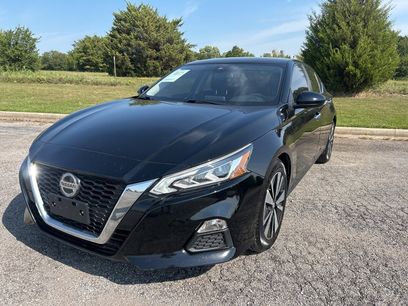 Used 2022 Nissan Altima 2.5 SV