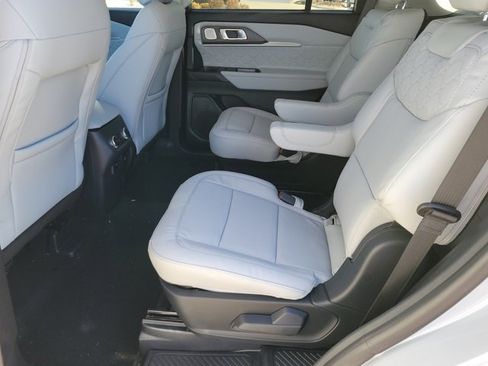 New 2026 Ford Explorer Platinum w/ LUX Leather Package image 7
