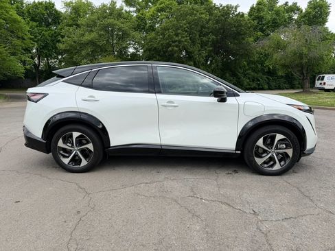 Used 2025 Nissan Ariya FWD image 4