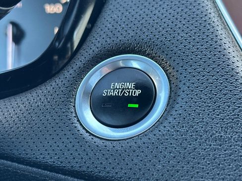 Certified 2022 Cadillac XT5 Premium Luxury FWD image 30