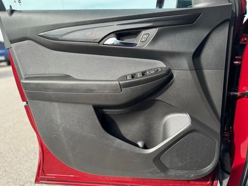 Used 2025 Chevrolet TrailBlazer LT image 27