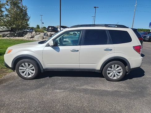 Used 2012 Subaru Forester 2.5X Premium AWD/4WD image 11