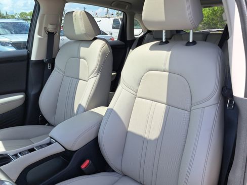 New 2026 Honda HR-V EX-L image 18